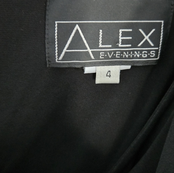 Alex Evening Womens Formal Wrap Style Dress With Crystal Shoulder In Size 4 - Picture 7 of 16